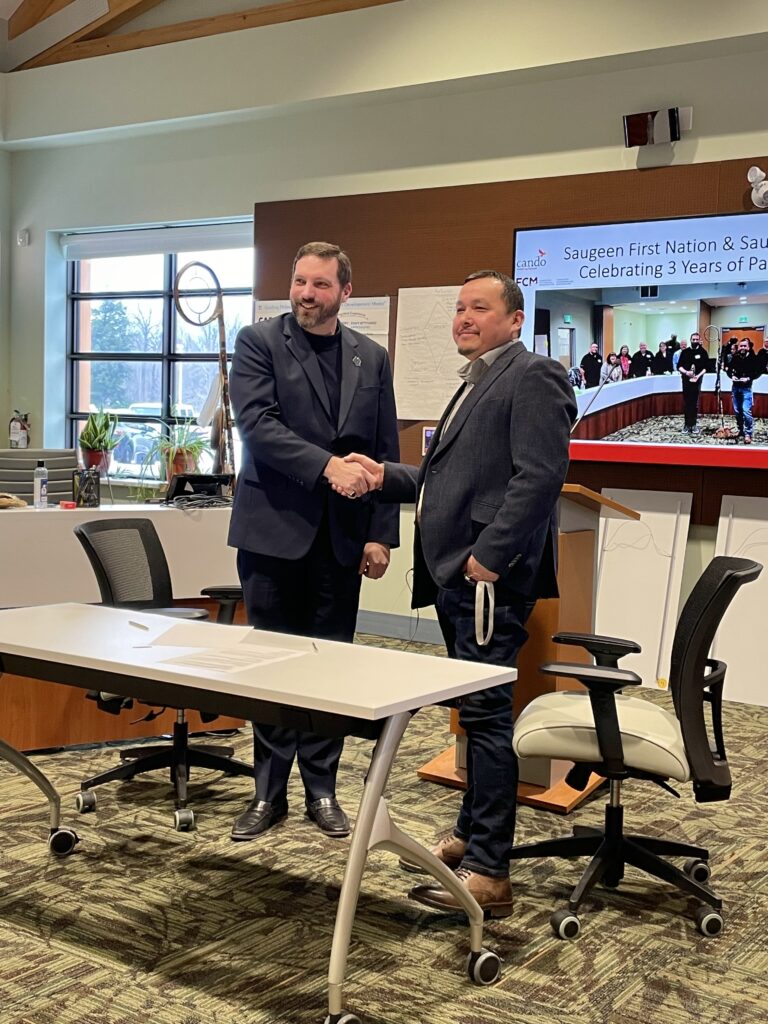 Chief and Mayor - Friendship Agreement
